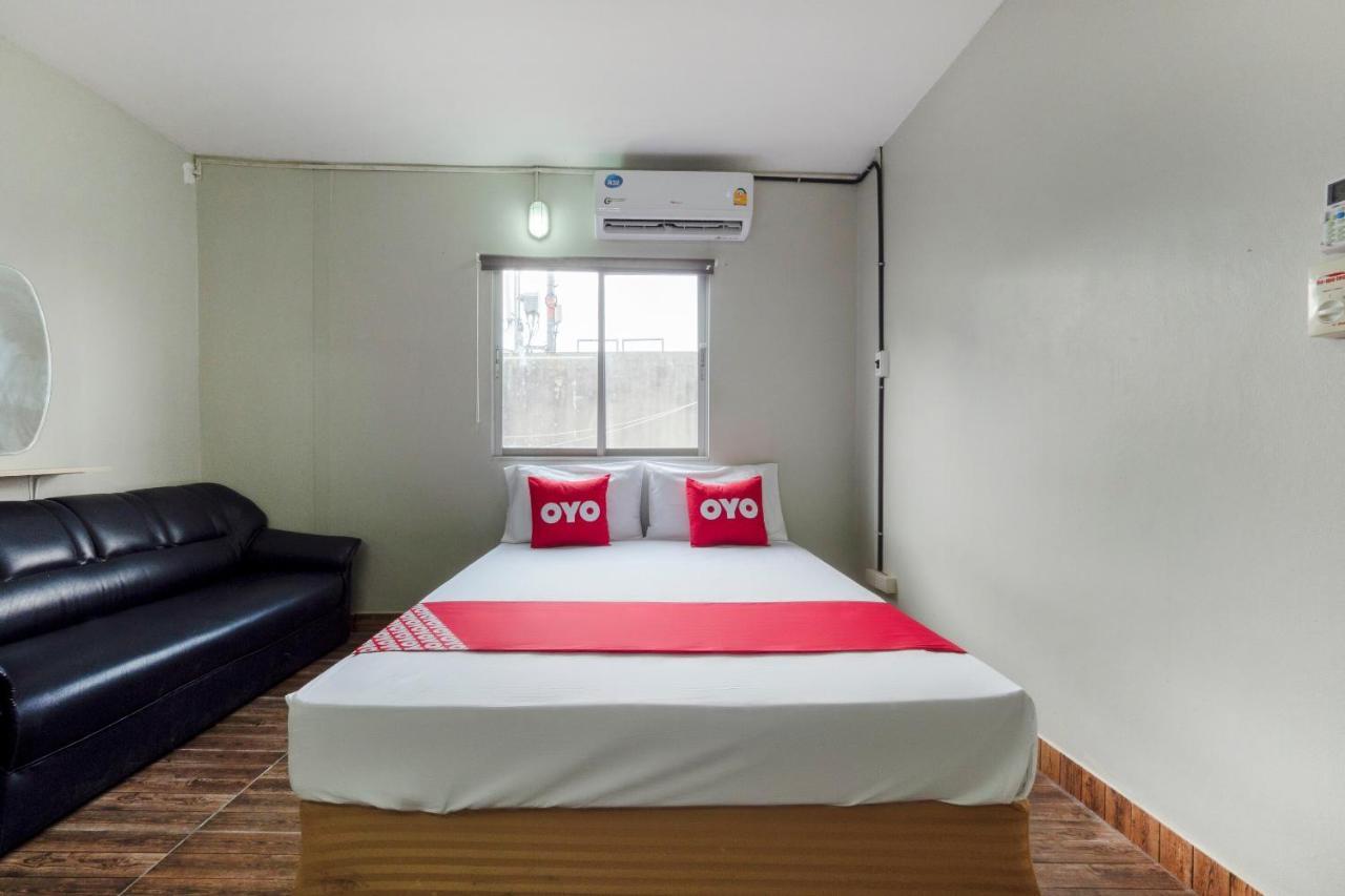 Oyo 1066 Encore Sea Side Pattaya Exterior photo